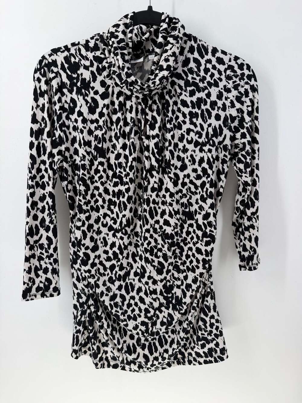 New York & Company Stretch Leopard Print Cowl Neck Key Hole Size M